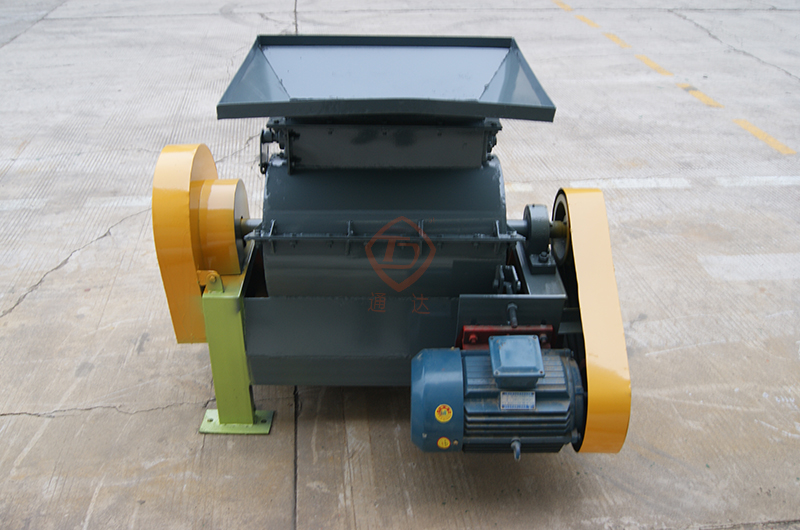 尿素粉碎機(jī)