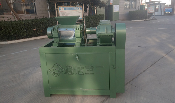 對(duì)輥擠壓造粒機(jī).jpg