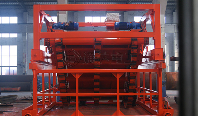 豬糞有機肥發(fā)酵固定式翻拋機