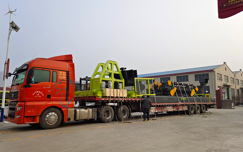 有機肥生產(chǎn)線發(fā)往陜西府谷3.jpg 有機肥生產(chǎn)線發(fā)往陜西府谷3.jpg