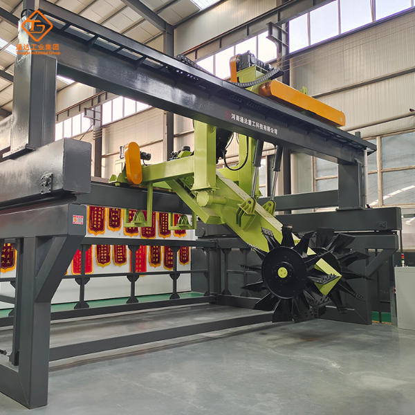 輪盤翻堆機(jī)3.jpg 輪盤翻堆機(jī)3.jpg